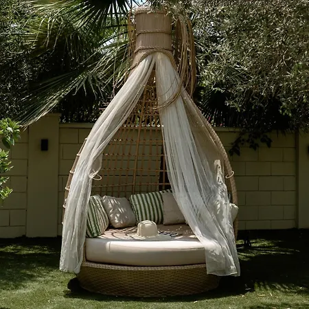 Averde * ラルナカ